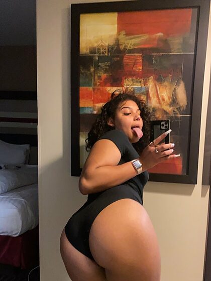 Yella Breceily nude leaks