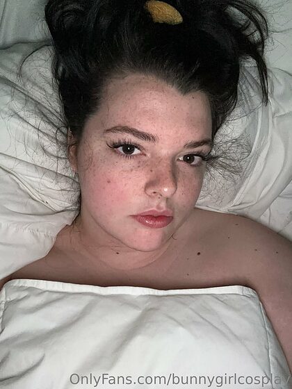 BunnyGirlSenpa nude leaks
