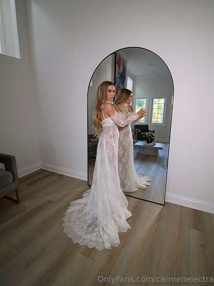 carmenelectra nude leaks