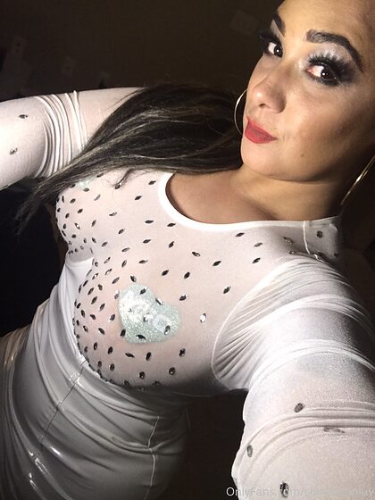 Traveling with CurvyBarb nude leaks