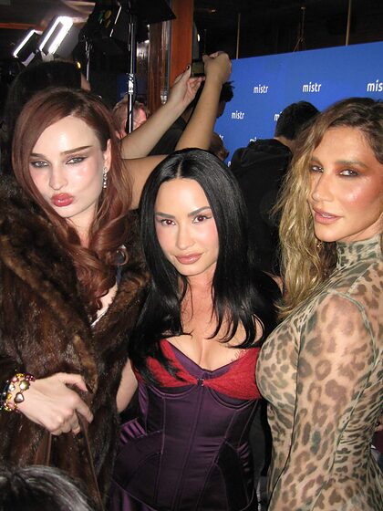 Demi Lovato set 6