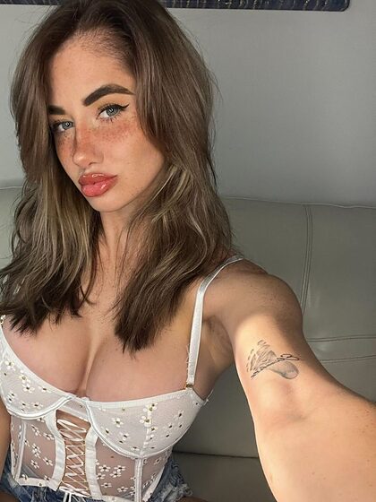 Emmy Your New Obsession nude leaks