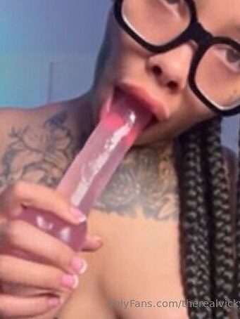 enchantinggeve nude leaks