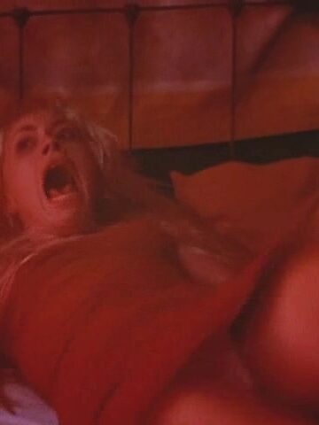 Fairuza Balk nude leaks