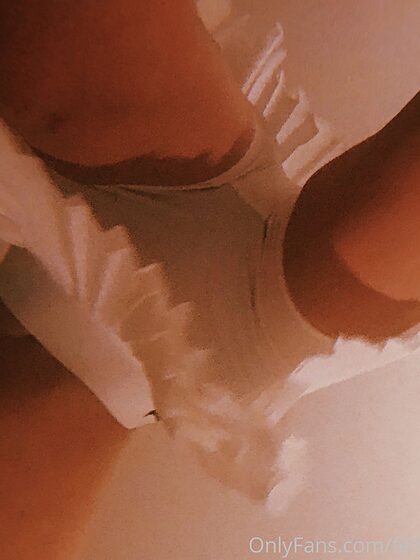 fellfromthemoon nude leaks