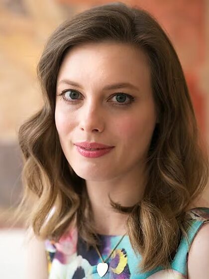 Gillian Jacobs set 7