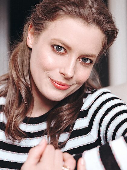 Gillian Jacobs set 10
