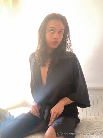 TheGlisteningOn nude leaks
