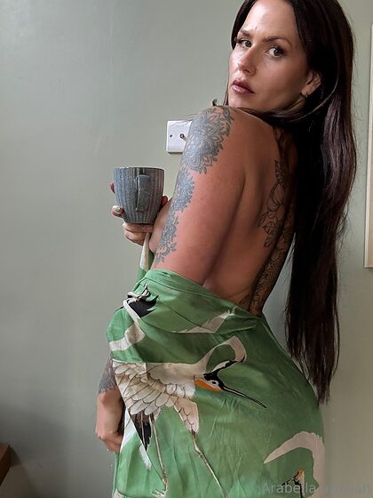 Arabella Mia nude leaks