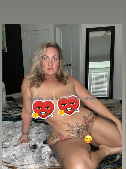 hollieberryyyyyyy nude leaks