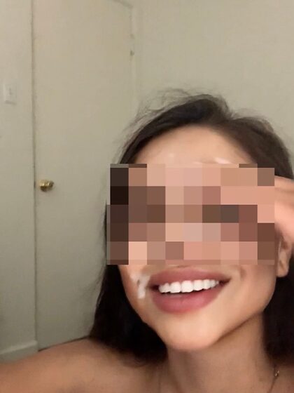 Jen vs. Freddi nude leaks