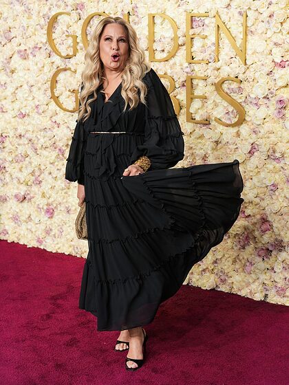 Jennifer Coolidge set 4
