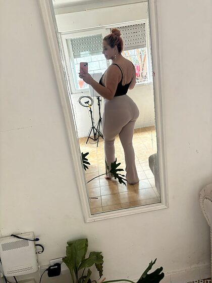 Mom Jesi is ONLIN nude leaks