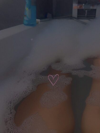 Julisacastro.ec nude leaks