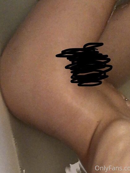 kaatestina nude leaks