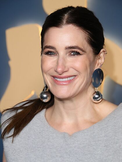 Kathryn Hahn set 4