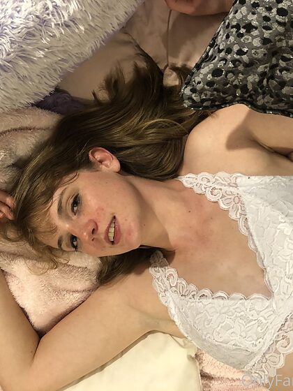 katieriis nude leaks