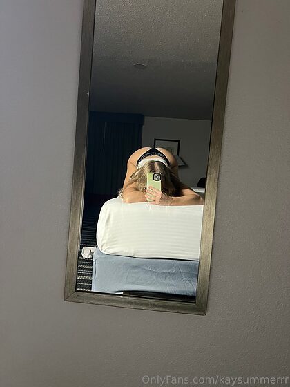kaysummerrr nude leaks