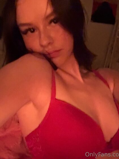 Kenziee nude leaks