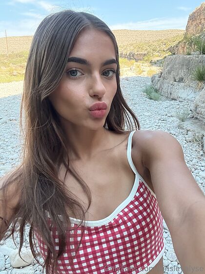 kinsleyalyse nude leaks