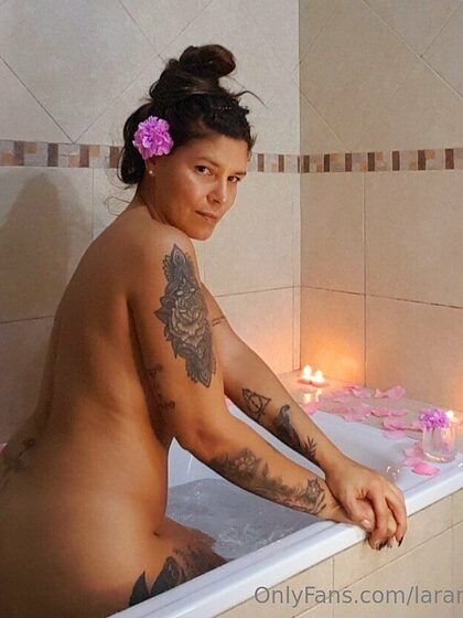 lalaseyerfree nude leaks