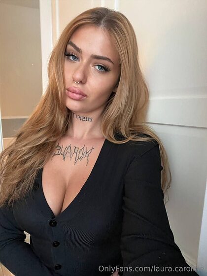 laura.caroline nude leaks