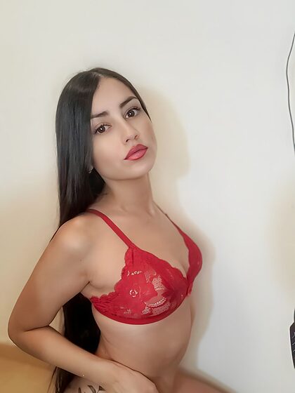 LindaDol nude leaks