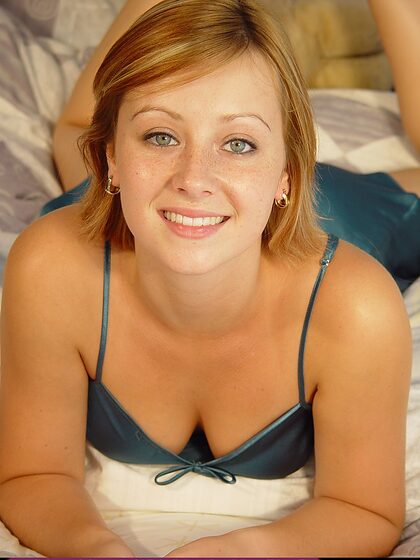 Lindsey Marshal nude leaks