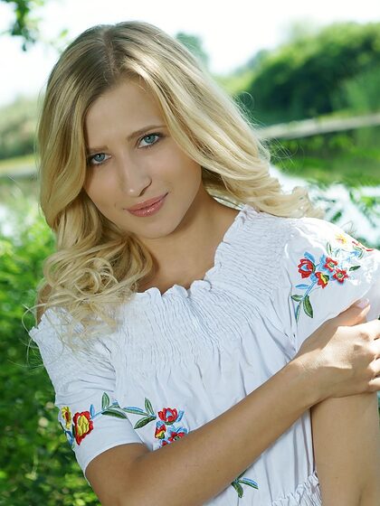 Lisa Dawn set 8