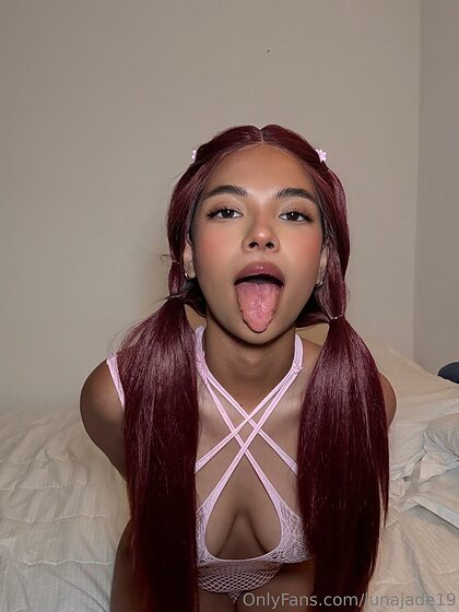 lunajade19 nude leaks