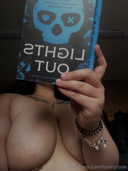 OnlyFans nude leaks