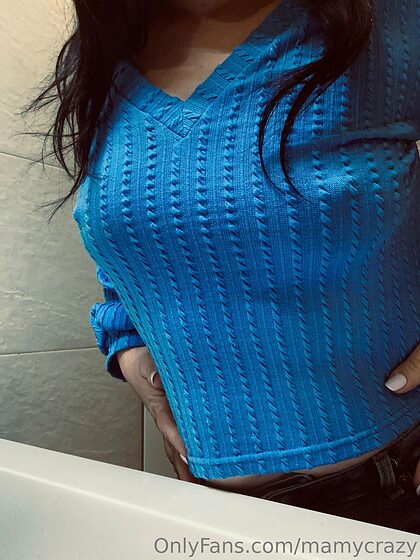 MamyCrazyCarlotta nude leaks