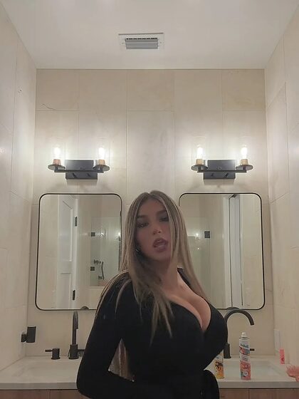 Mia P set 13