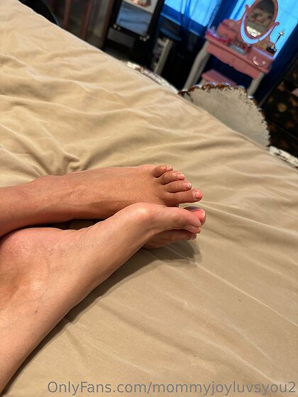 Mommy Joy Free Page nude leaks