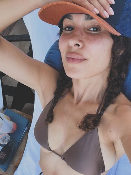 Nadine Velazquez set 24
