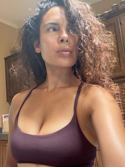 Nadine Velazquez set 27