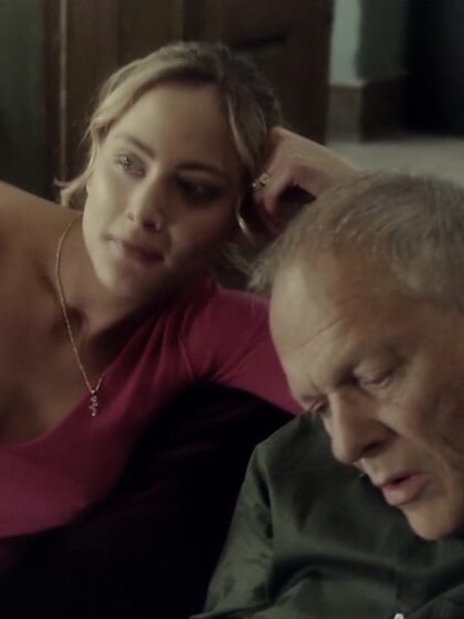 Nora Arnezeder set 4