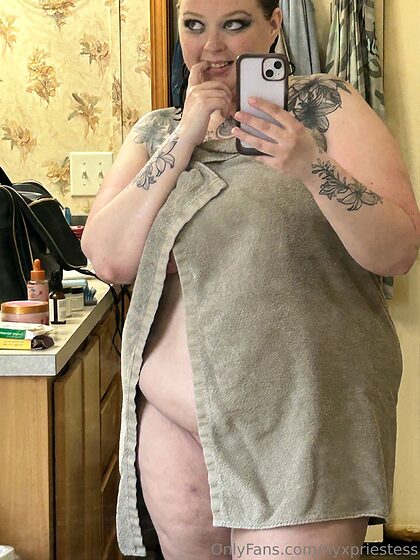 nyxpriestess nude leaks