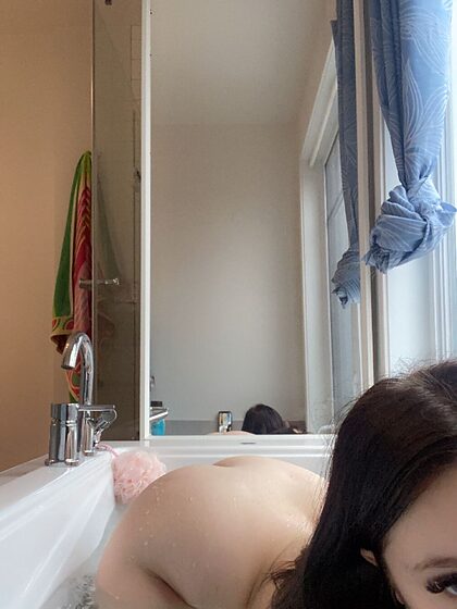 officielmelissa nude leaks