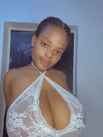 Otoide O nude leaks