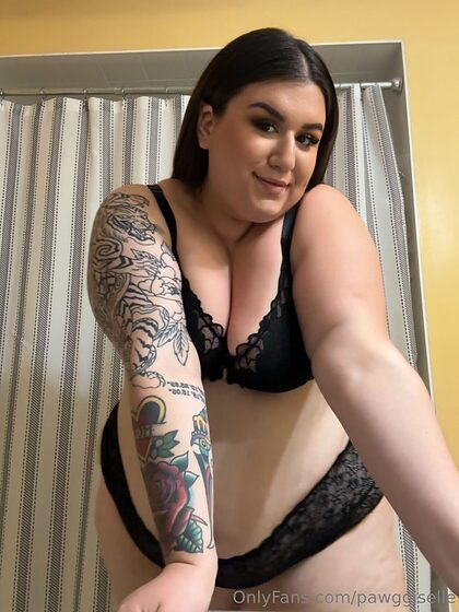 pawggiselle nude leaks