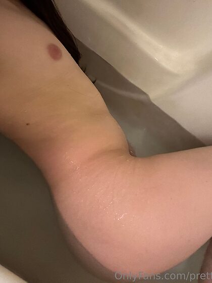 pretty flower petals nude leaks