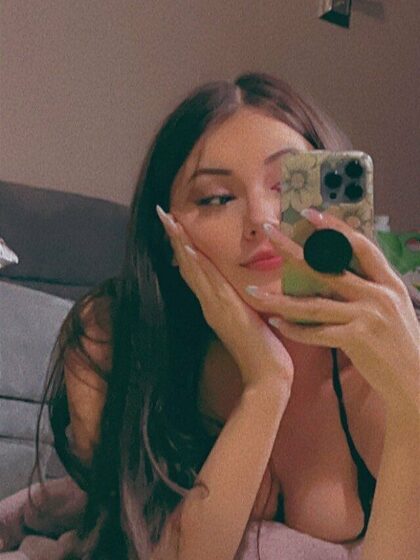 Princess Renee nude leaks