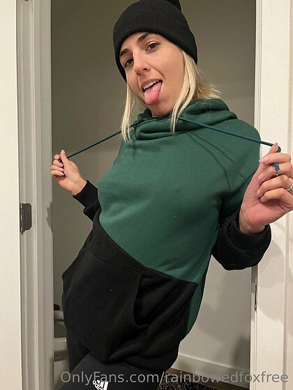 rainbowedfoxfree nude leaks