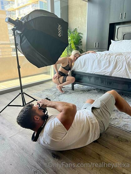 Alexa MyCookieJar Assistan nude leaks