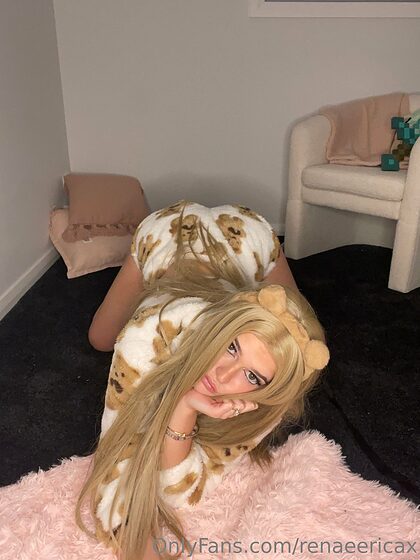 renaeericax nude leaks