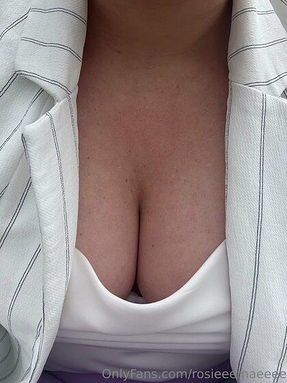 Rosiemaefre nude leaks