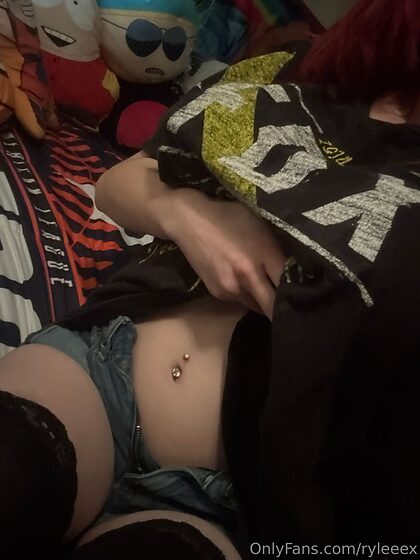 ryleeex nude leaks