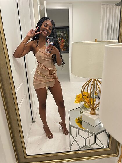 Saint Ziya nude leaks