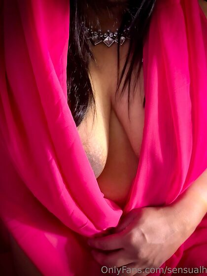 Indian Secret Mom aka Indian Goddes nude leaks